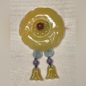 Vintage yellow carved jade beaded flower pendant with carnelian and purple beads
